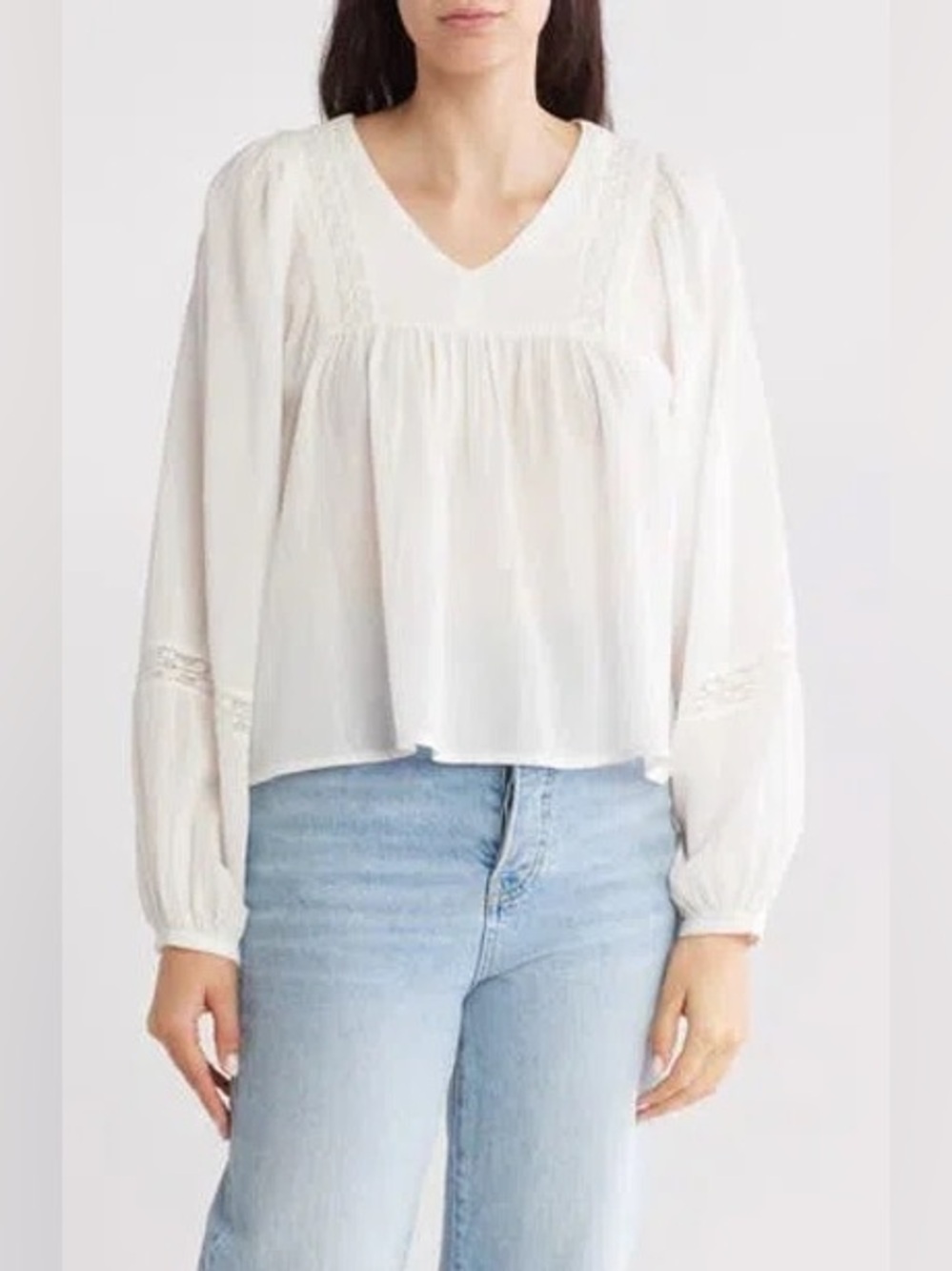 Melrose and market V-neck Cotton Long Sleeve Top In Ivory Egret